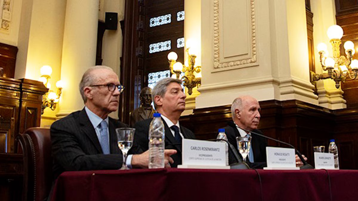 Rosentrantz e Lorenzetti estão pedindo aos vereadores que aprovem suas reformas de seleção judicial