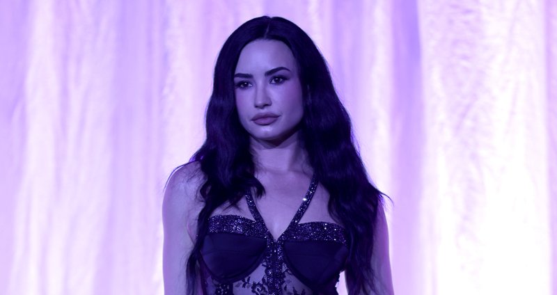 Setlist da turnê ‘It’s Not That Deep’ de 2026 de Demi Lovato revelada após noite de estreia em Orlando | Demi Lovato, Música, Set List | Notícias e fofocas sobre celebridades | Entretenimento, fotos e vídeos