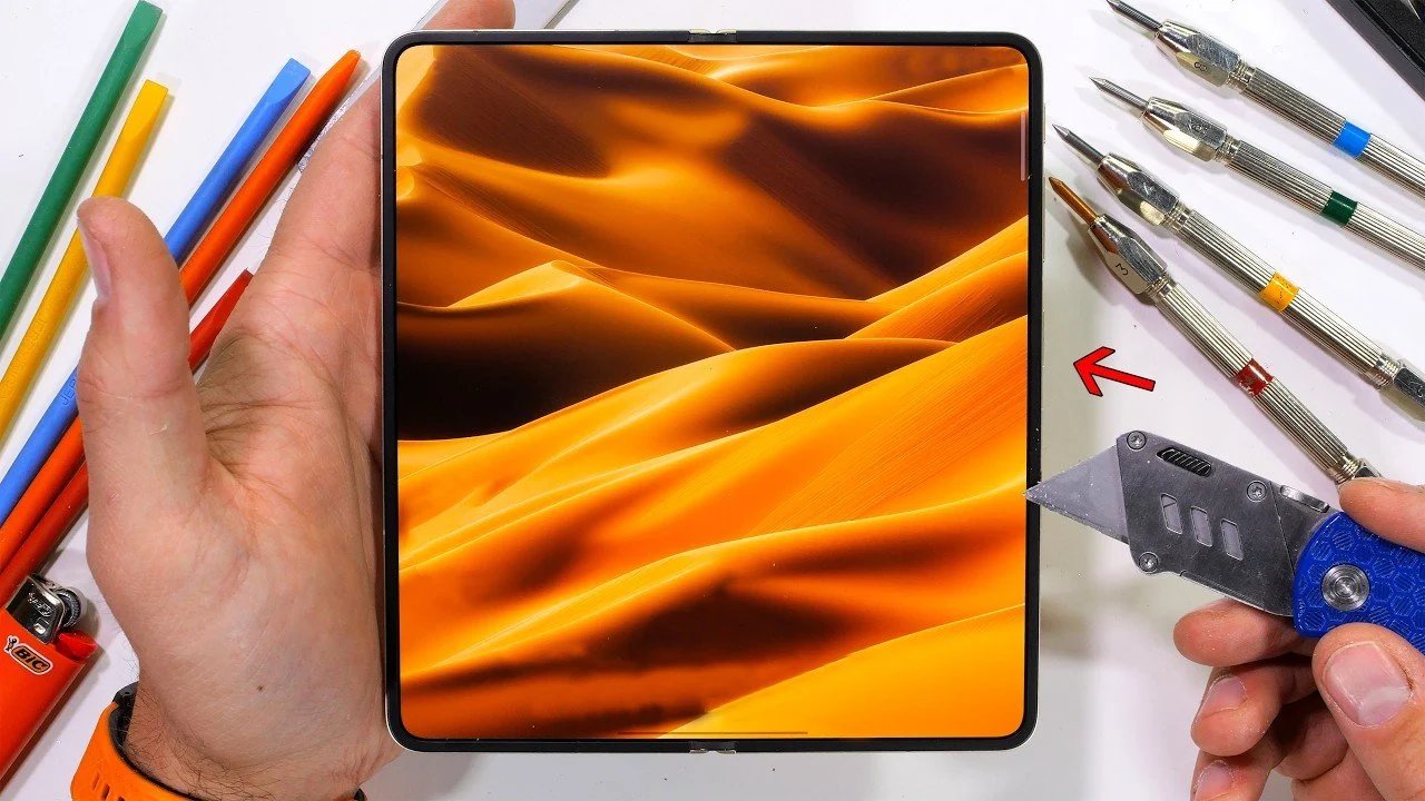 Teste de durabilidade Oppo Find N6: a dobradiça de titânio se encaixa?