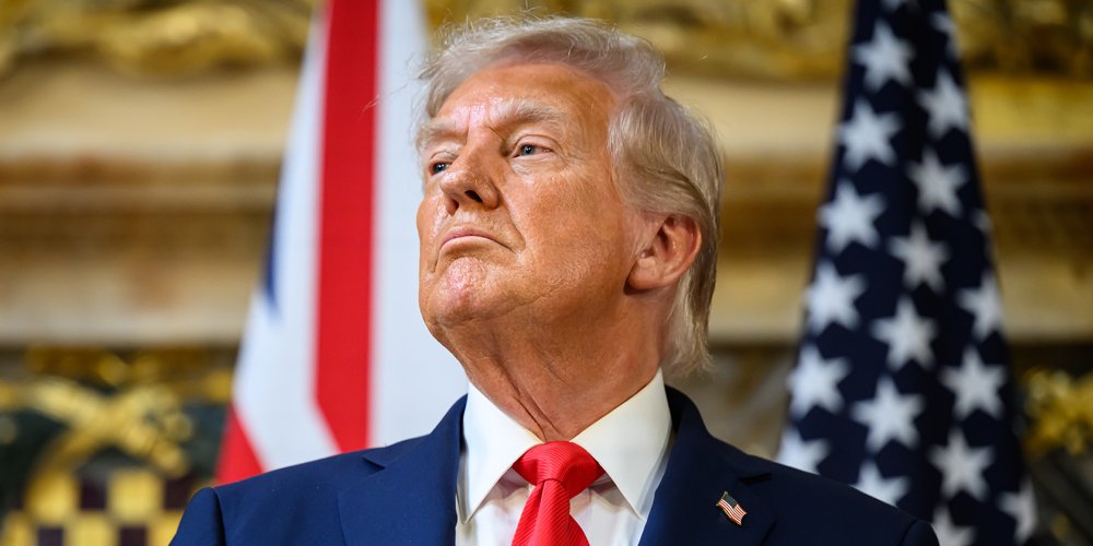 Trump zomba de ‘Lunáticos’ com outra imagem de Jesus, afirma que protege de ‘monstros satânicos, demoníacos e sacrificadores de crianças’ | Donald Trump, Política | Notícias e fofocas sobre celebridades | Entretenimento, fotos e vídeos