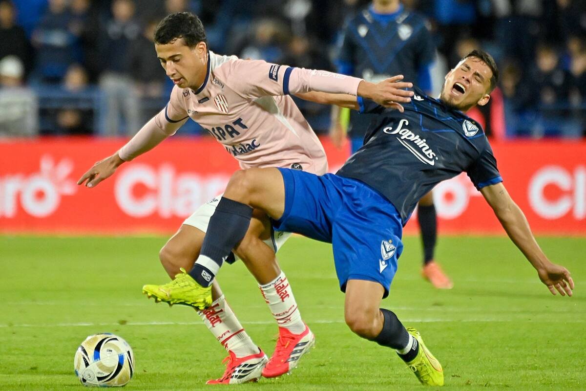 Um empate que não satisfaz. O Velez não saltou para o topo e o Union não garantiu a passagem para os playoffs do torneio Apertura.