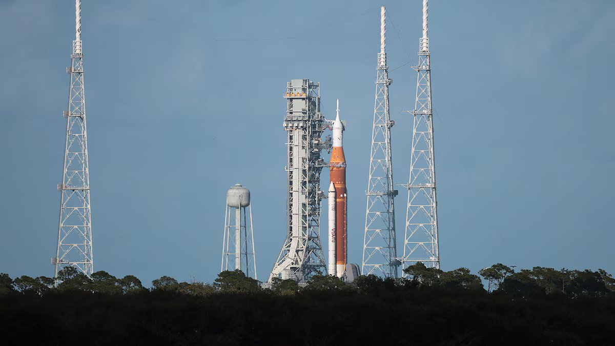 Uma mensagem do diretor de lançamento do Artemis II minutos antes da decolagem