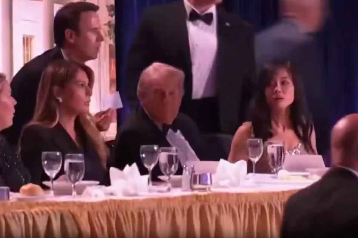 Vídeos de agentes do Serviço Secreto evacuando Donald Trump