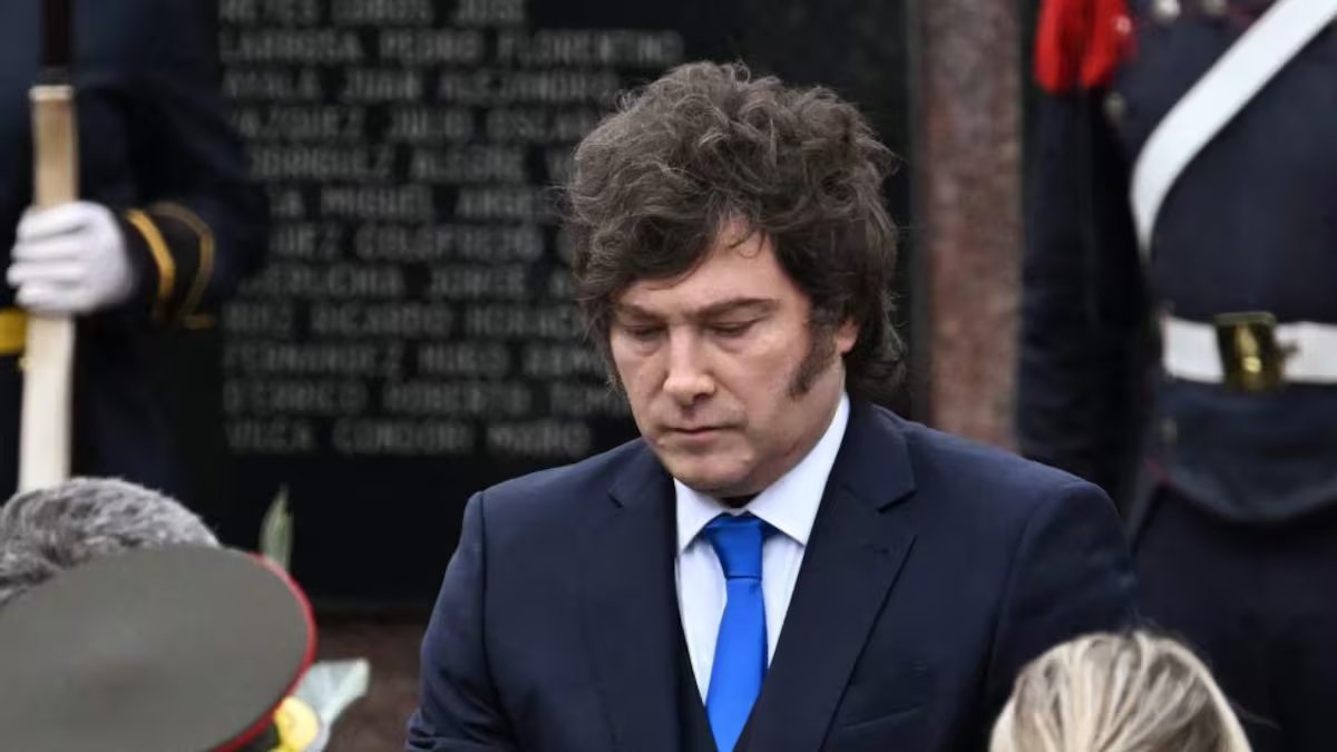 Xavier Miley e seus eventos ao vivo. A revisão do acordo com o FMI e a situação de Adorni perante a justiça