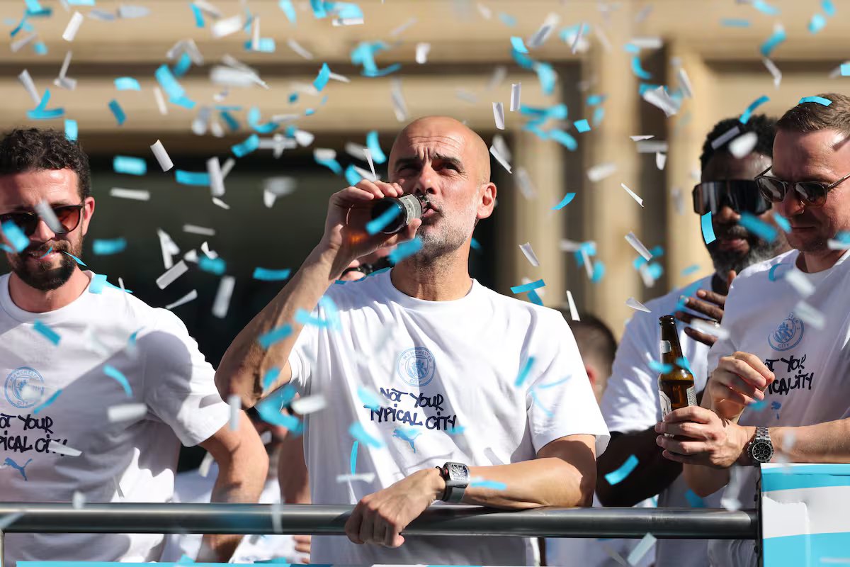 A despedida de Pep Guardiola do Manchester City com um show que contou com a participação de Jordan. “Aproveite sua carreira”