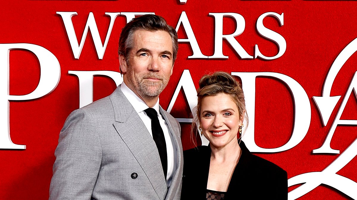 A esposa de Patrick Brammall defende sua performance em ‘Devil Wears Prada 2’ em meio a comentários de que era ‘inútil’ – Just Jared – Celebrity News & Gossip