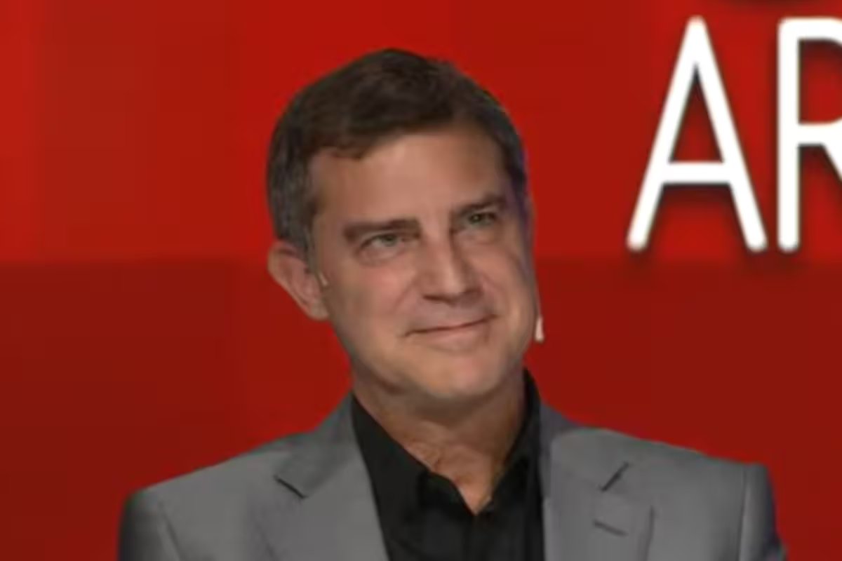 Andrés Malamud, analista político. “Miley não faz isso com Adorni porque ele é amigo da irmã dela.”