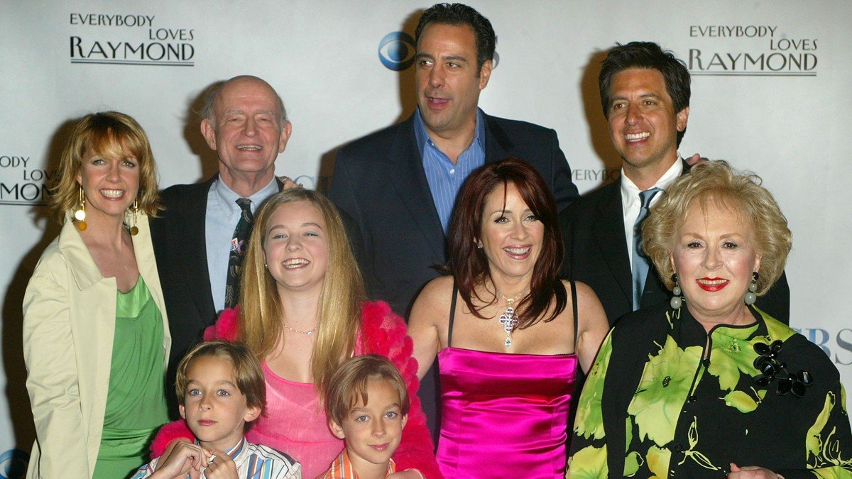 As estrelas mais ricas de ‘Everybody Loves Raymond’ classificadas por patrimônio líquido, do mais baixo ao mais alto (o mais rico vale US $ 200 milhões!) – Just Jared – Notícias e fofocas de celebridades