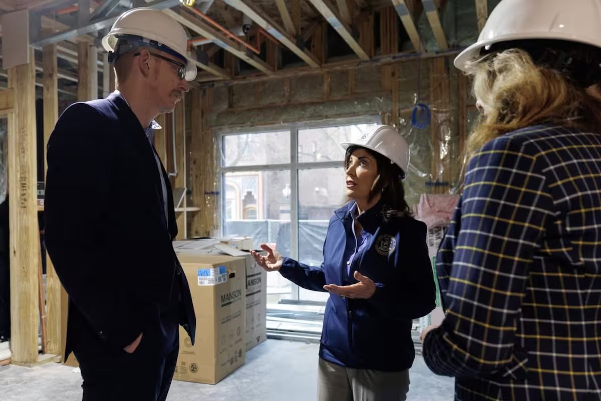 Boas notícias em Nova York. Hochul anuncia empréstimo de US$ 2 milhões para moradias populares