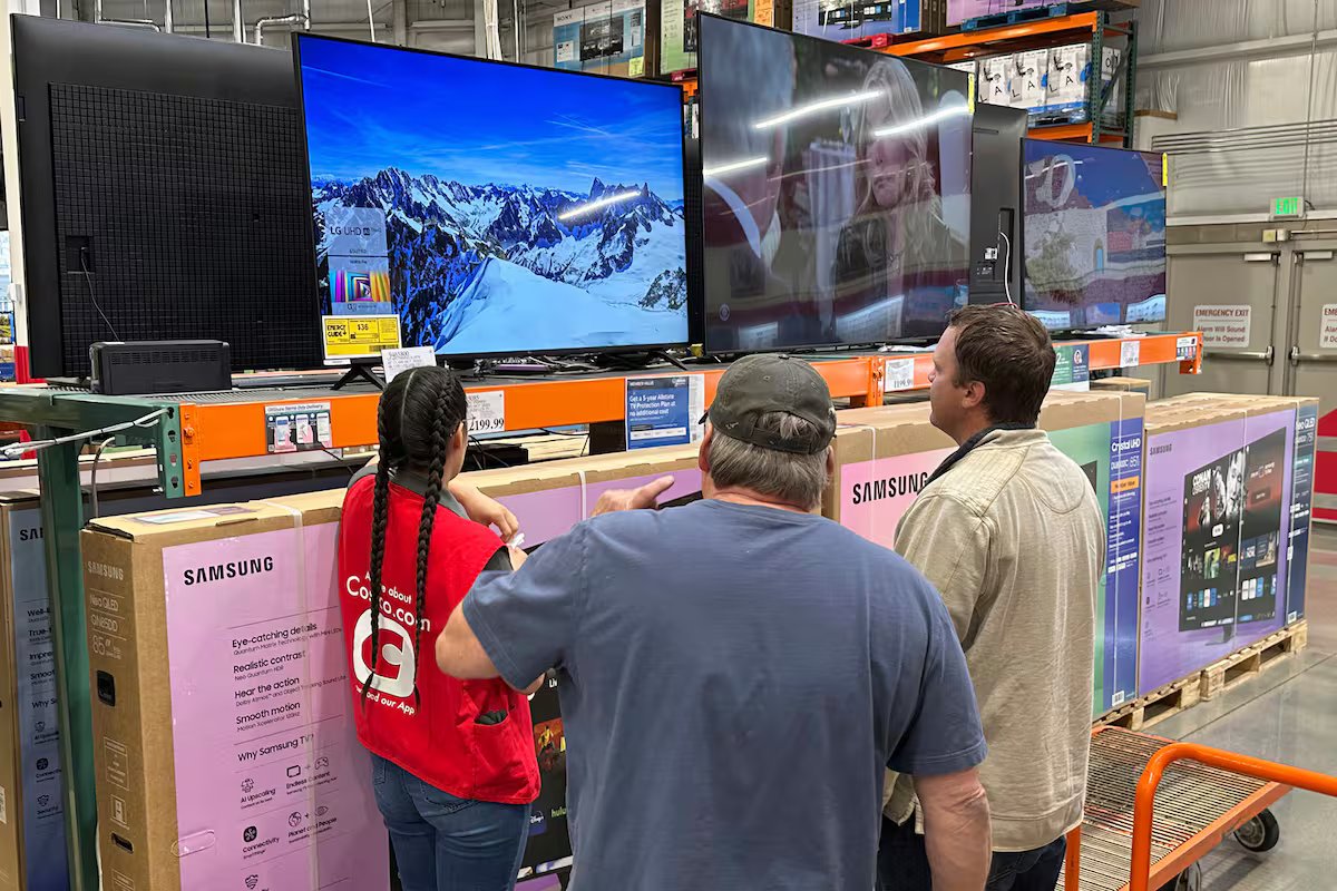 Costco, Amazon e Walmart. Quanto ganha o trabalhador médio nas principais redes dos EUA?