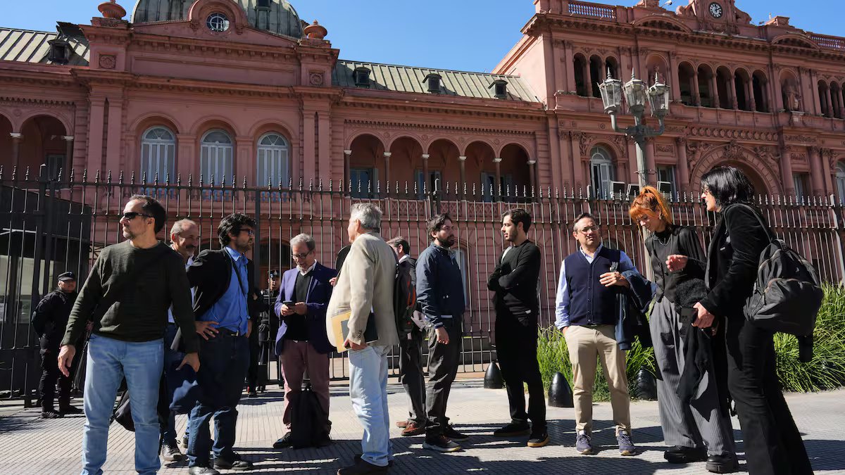 Crônica de uma semana sem perguntas na Casa Rosada