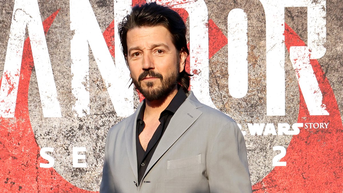 Diego Luna se junta ao elenco de ‘Tangled’ para novo papel de personagem – Just Jared – Celebrity News & Gossip