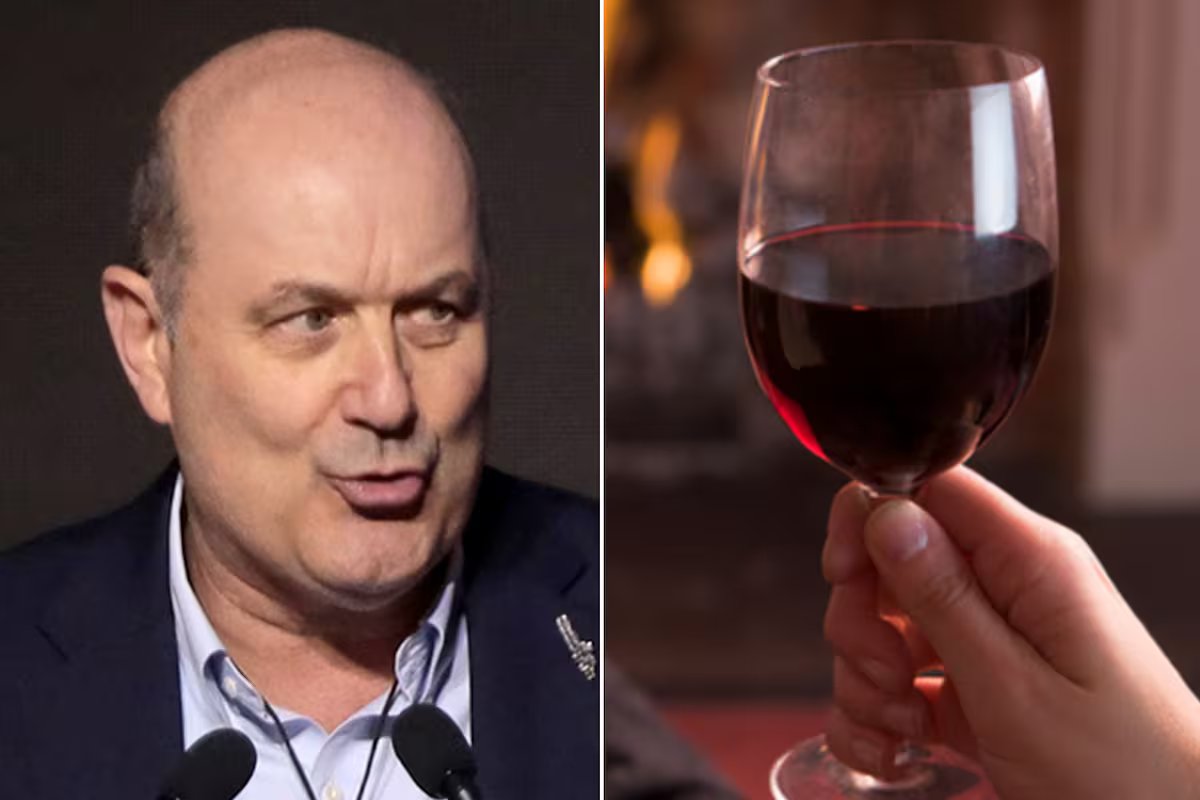 “Distração”. Sturzenegger destacou o fim do programa vitivinícola, que foi “concedido pelo Estado a particulares” e financiado por uma organização