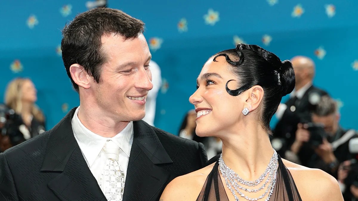 Dua Lipa e Callum Turner se casam em cerimônia íntima em Londres – Just Jared – Notícias e fofocas de celebridades