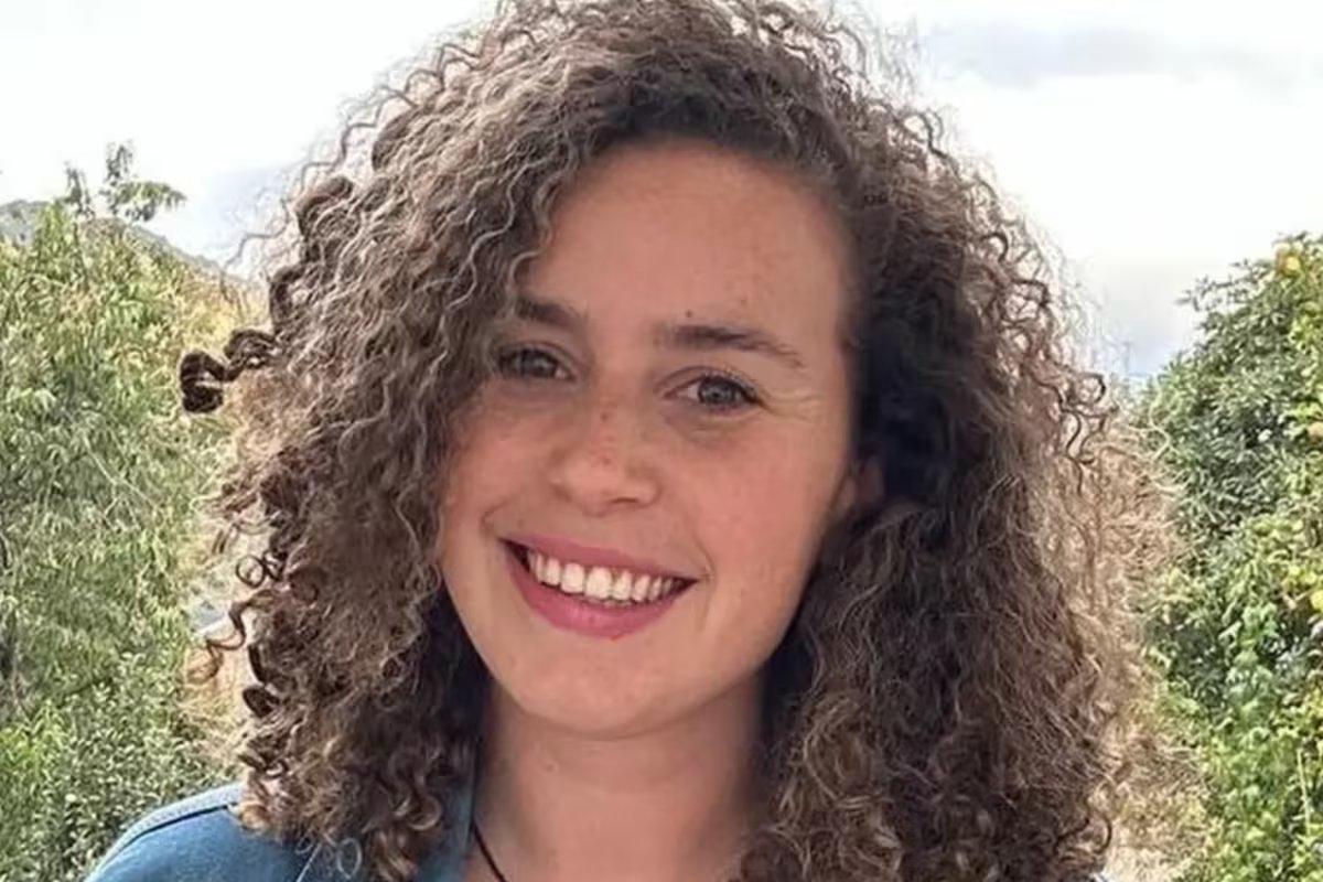 Ela tinha ansiedade social, compulsão alimentar, etc., mas aos 28 anos conheceu uma psicóloga e começou do zero; “Há vida do outro lado.”