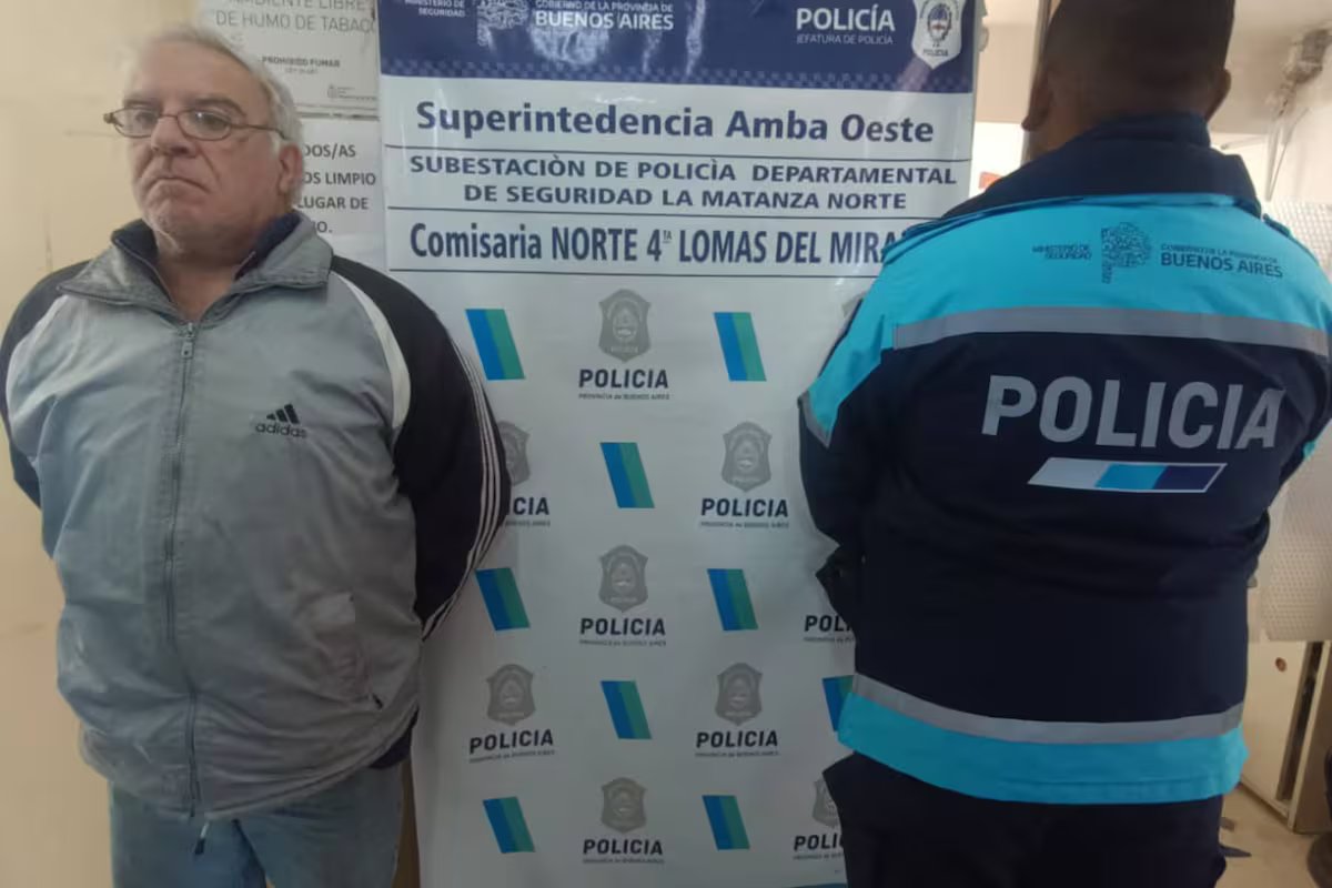 Eles discutiram por causa de um carro mal estacionado, ele pegou uma arma e matou seu vizinho
