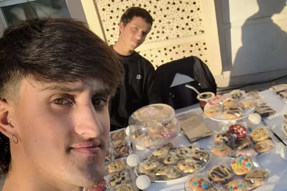 Eles são irmãos, começaram um negócio com 400 pesos e um molde emprestado e agora estão na moda nas redes sociais
