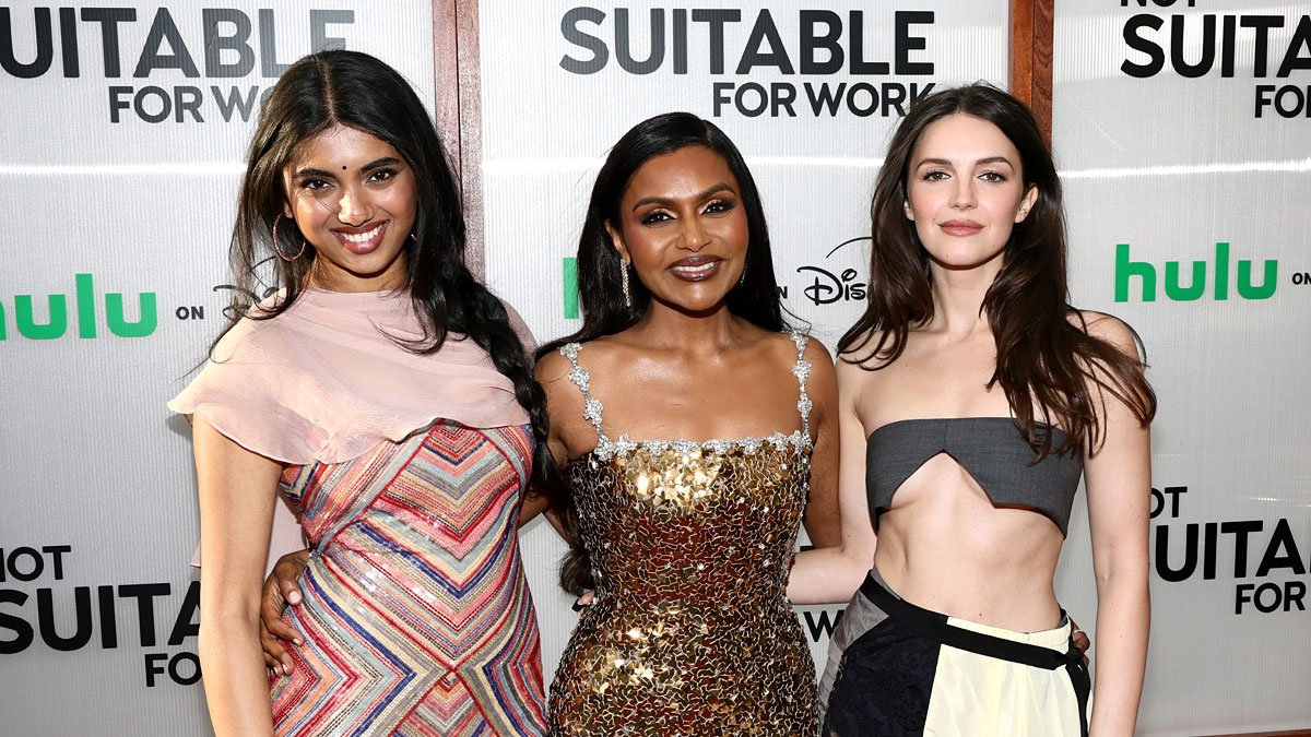 Ella Hunt e Avantika juntam-se à criadora de ‘Not Adequado para o Trabalho’ Mindy Kaling na estreia em Nova York! – Just Jared – Notícias e fofocas sobre celebridades