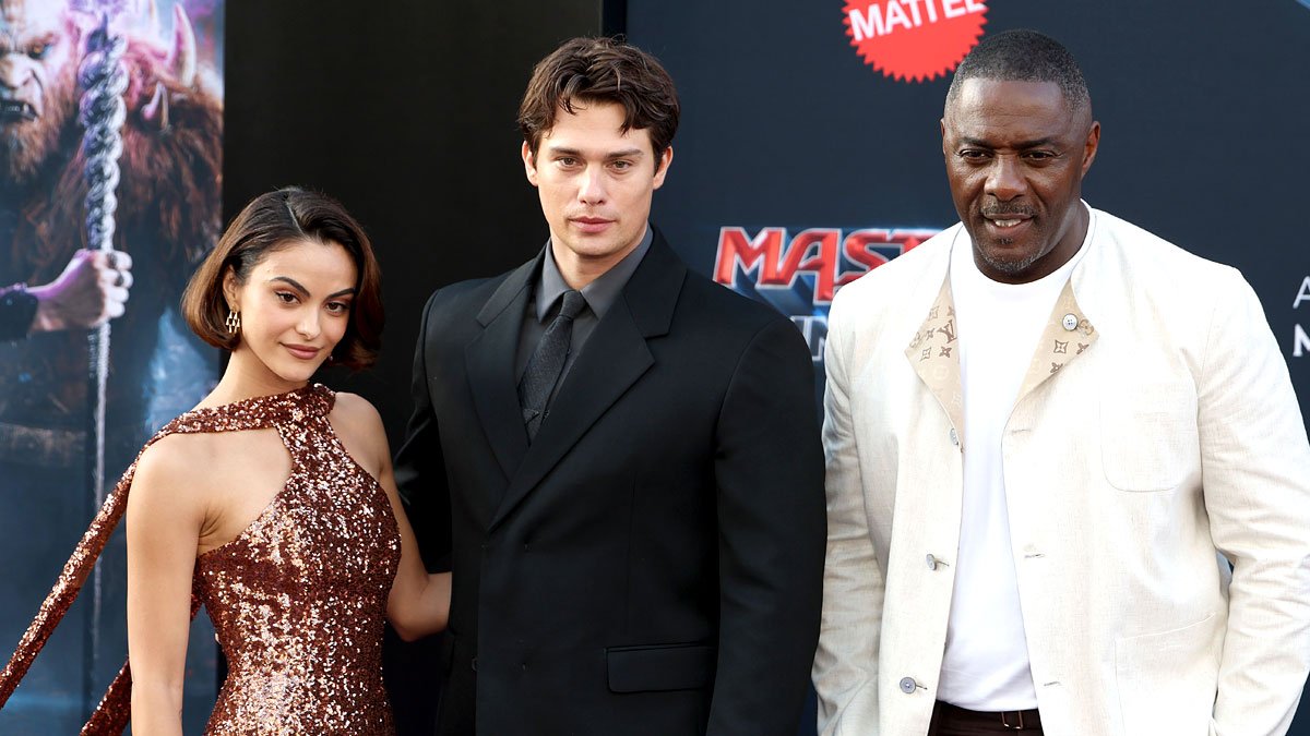 Filme “Masters of the Universe” ganha estreia mundial em Los Angeles, estrelado por Nicholas Galitzine, Camila Mendes, Idris Elba e mais! (Fotos) – Just Jared – Notícias e fofocas de celebridades
