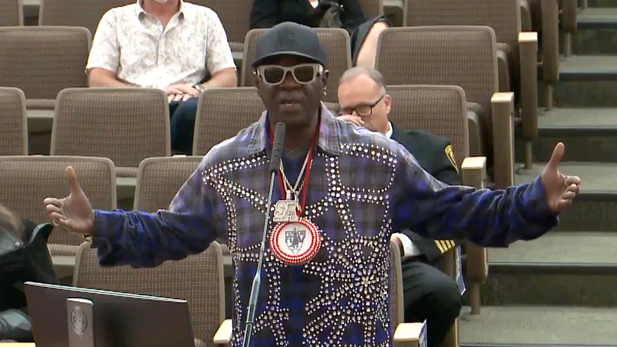 Flavor Flav participa de reunião da comissão em Las Vegas e obtém aprovação para o fim de semana SHE comemorando as Olimpíadas Femininas – Just Jared – Celebrity News & Gossip
