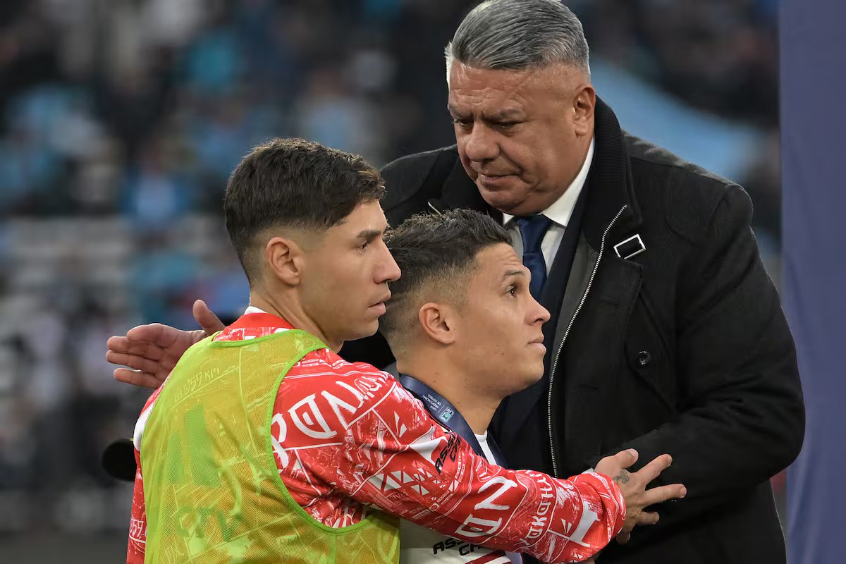 Gonzalo Montiel evitou saudar Claudio Tapia na cerimônia de premiação após a derrota do River para o Belgrano.
