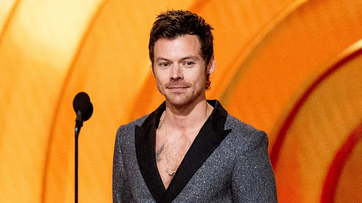 Harry Styles revela detalhes sobre a perda da virgindade e como o Radiohead estava envolvido – Just Jared – Celebrity News & Gossip