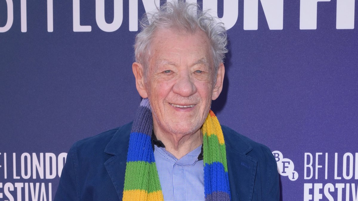 Ian McKellen nomeia ator de ‘Star Wars’ que lhe disse para calar a boca sobre os direitos dos homossexuais – Just Jared – Notícias e fofocas de celebridades