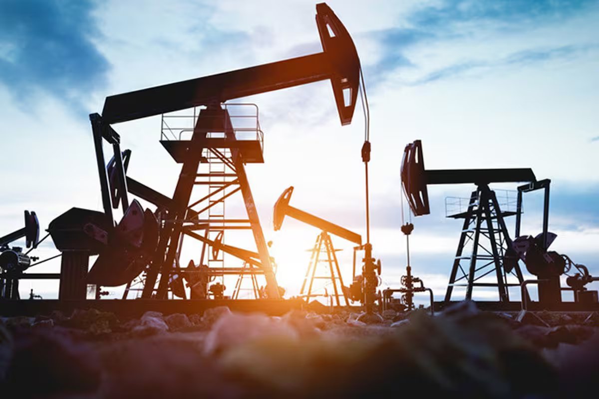 Inflação no atacado subiu em abril devido ao efeito petróleo e atingiu 5,2% mês a mês