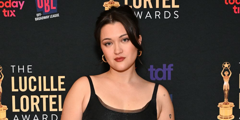 Isa Briones chama o público da Broadway por gritar com sua apresentação intermediária – Just Jared – Notícias e fofocas de celebridades