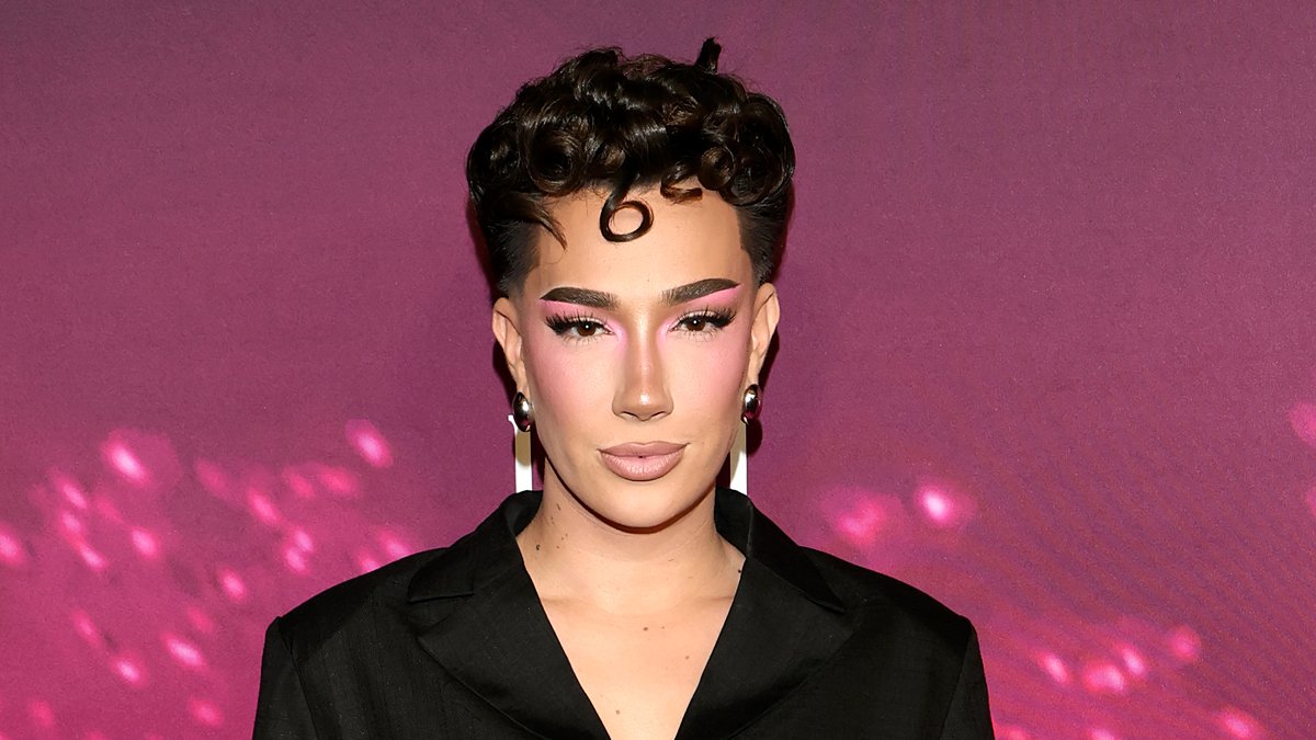James Charles foi criticado por chamar o ex-funcionário da Spirit Airlines de ‘Lazy Piece Of St’ por enviar a ele o link do GoFundMe – Just Jared – Celebrity News & Gossip