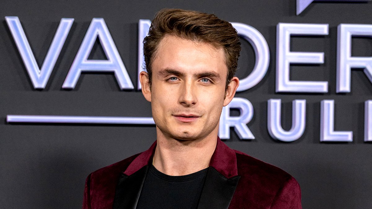 James Kennedy, das regras de Vanderpump, parece que está esperando um bebê com uma namorada misteriosa após 7 meses de namoro – Just Jared – Notícias e fofocas de celebridades