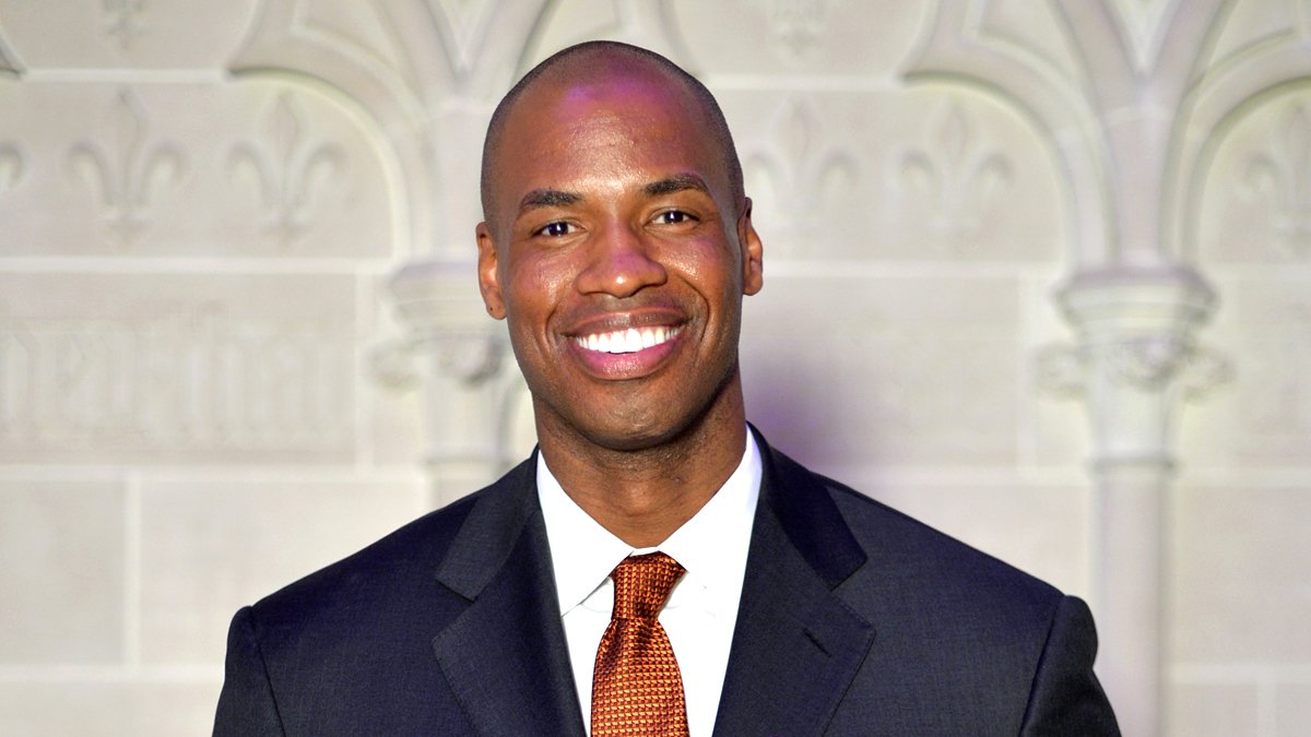 Jason Collins morre: primeiro jogador assumidamente gay da NBA morre aos 47 anos de câncer no cérebro – Just Jared – Notícias e fofocas de celebridades