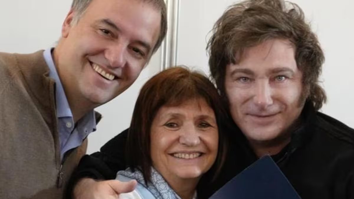 Javier Miele e seus meios, direto. entre ofender parlamentares para questionar Adorni e tensões internas dentro do LLA
