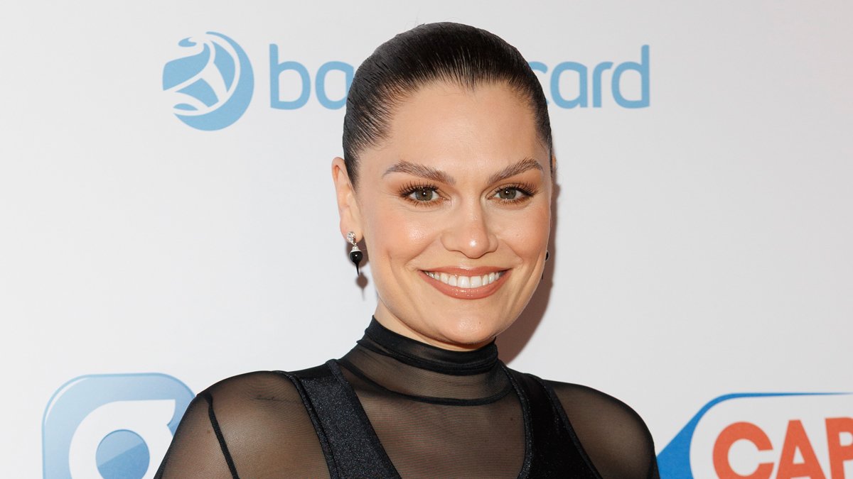 Jessie J revela que está livre do câncer um ano após revelar o diagnóstico de câncer de mama – Just Jared – Notícias e fofocas de celebridades