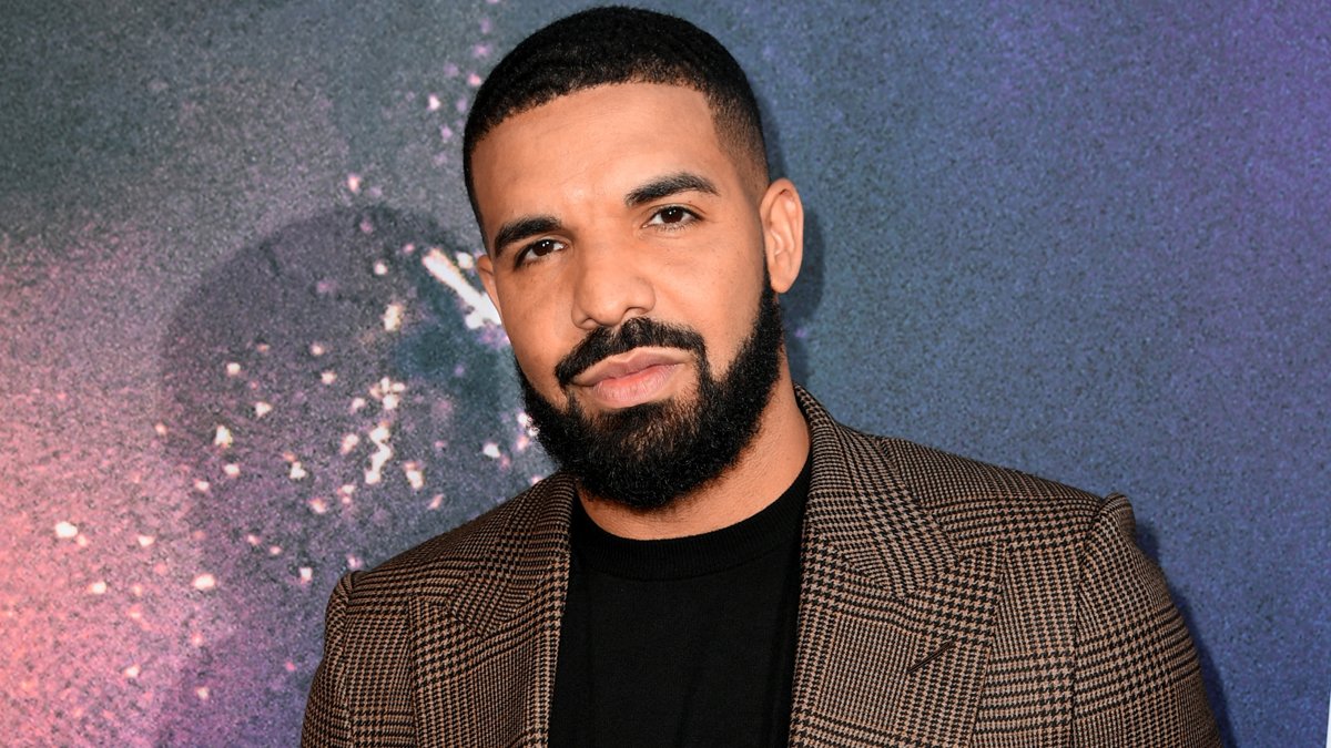 Letra de ‘B’s On the Table’: a música de Drake parece apontar para o processo do Universal Music Group – Just Jared – Notícias e fofocas de celebridades