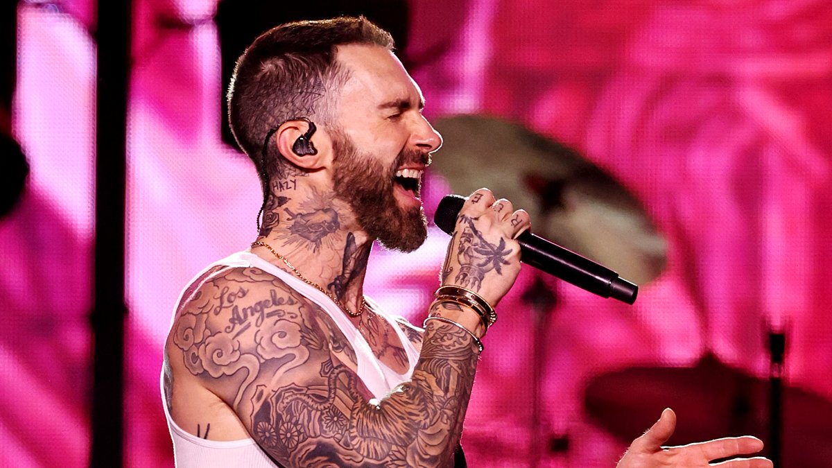 Letra de ‘Heroine’: Maroon 5 lança nova música com Adam Levine cantando sobre um amor que pode salvá-lo – Just Jared – Celebrity News & Gossip