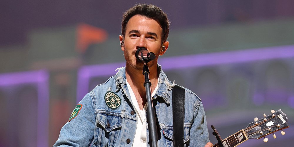 Letra de ‘Little Things’: Kevin Jonas estreia segundo single solo, diz que é uma ‘continuação de quem eu sou’ – Ouça agora! – Just Jared – Notícias e fofocas sobre celebridades