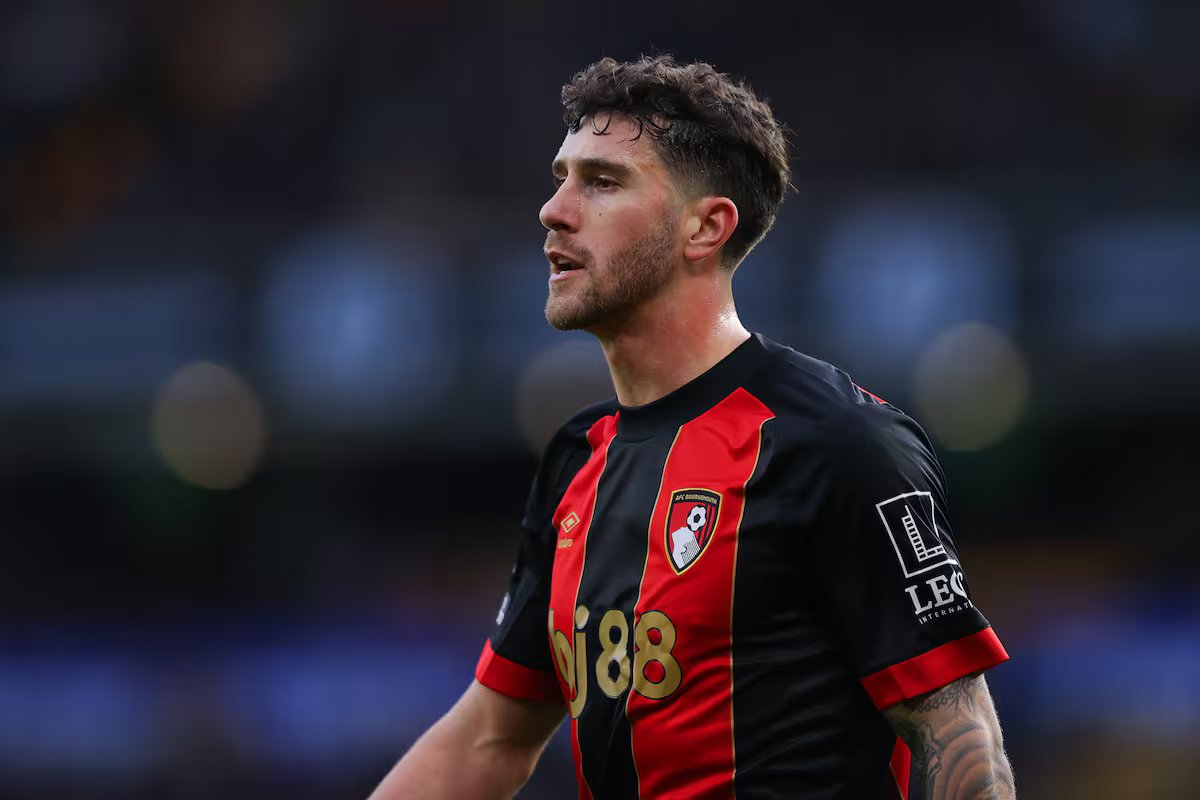 Marcos Senesi será companheiro de Cristian “Kuti” Romero no “Tottenham” e aguarda passagem para a Copa do Mundo.