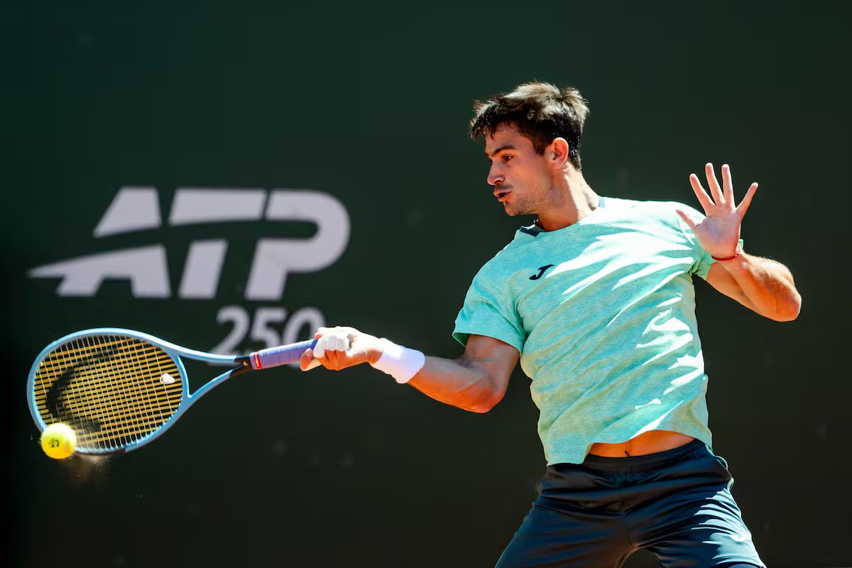Mariano Navone vence Casper Rudd e chega à final do ATP 250 em Genebra
