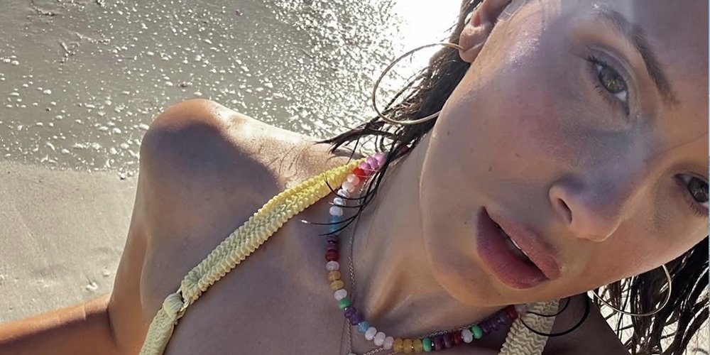 Millie Bobby Brown revelou o nome de sua filha? Os fãs notam um apelido doce em seu colar na foto mais recente – Just Jared – Celebrity News & Gossip