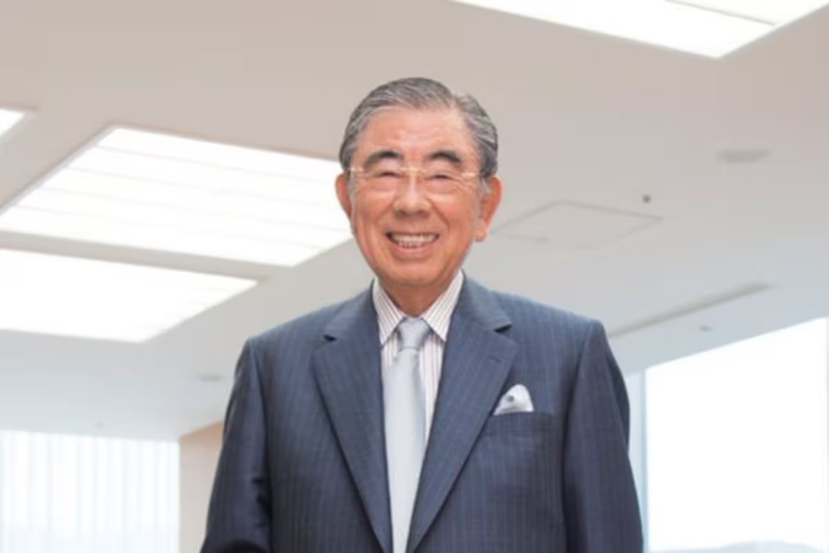 Morreu o proeminente empresário japonês Toshifumi Suzuki, que estava associado ao crescimento de uma importante marca de minimercado.