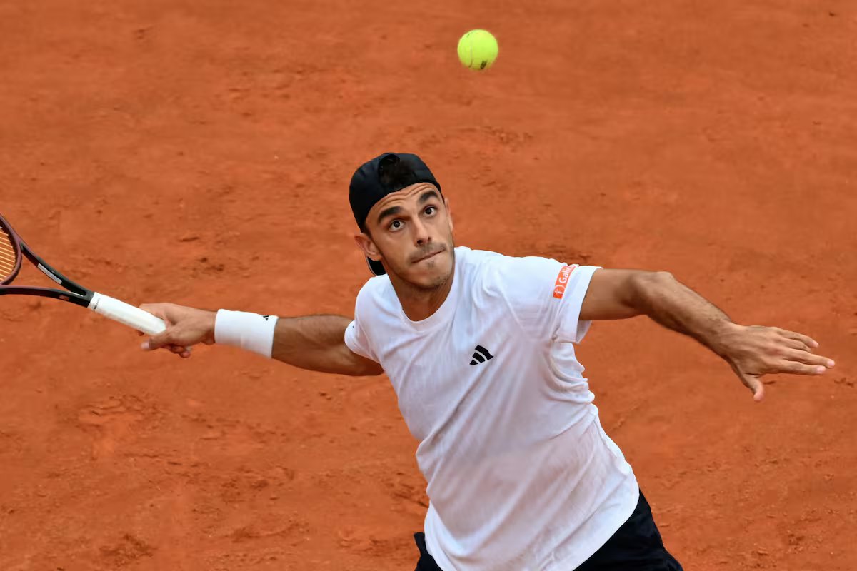 Na terceira rodada do Masters 1000 de Roma, Francisco Cerundolo perdeu para Lorenzo Musetti.