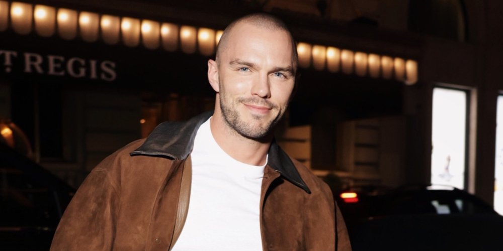 Nicholas Hoult mostra a cabeça recém-raspada enquanto sai em Nova York antes do Met Gala – Just Jared – Celebrity News & Gossip