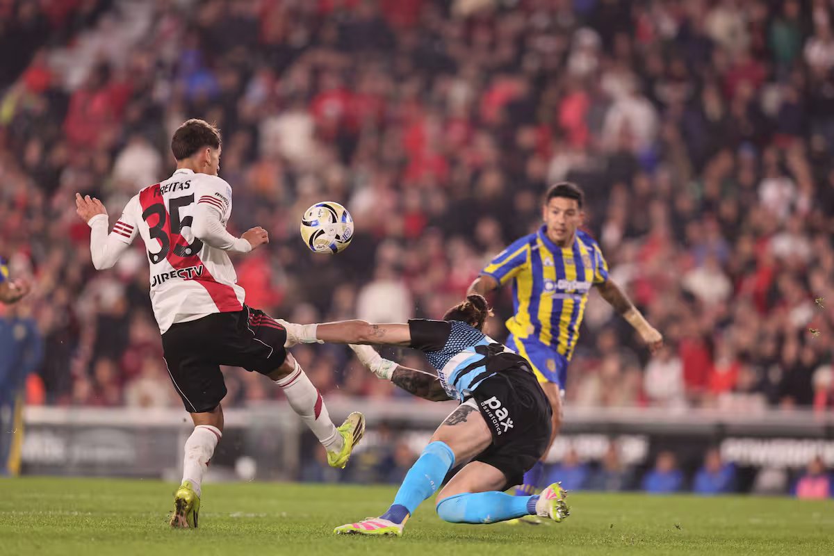 Nicolas Ramirez, árbitro do jogo entre “River” e “Rosario Central”. VAR, pênalti e todas as polêmicas.