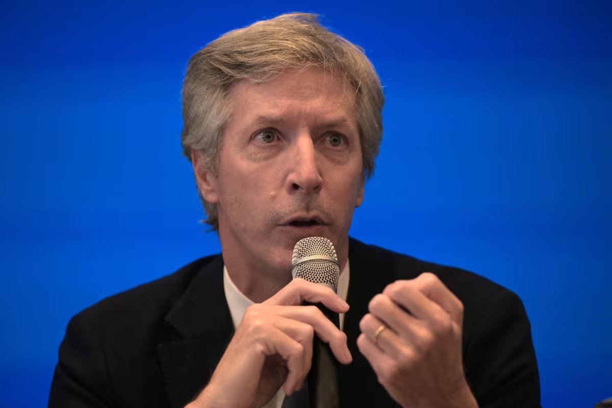 O Banco Central anunciou que não pretende retirar as restrições para empresas