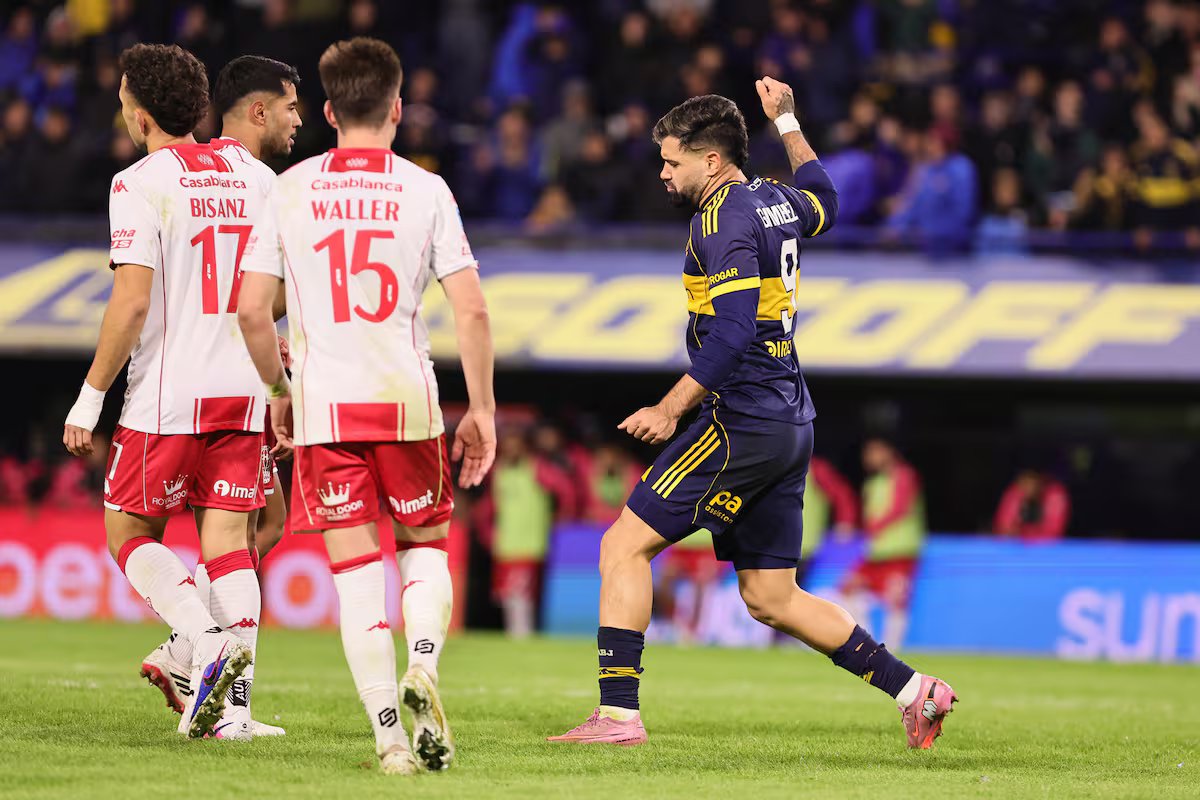 O “Boca” perdeu a partida chave contra o “Cruzeiro”.