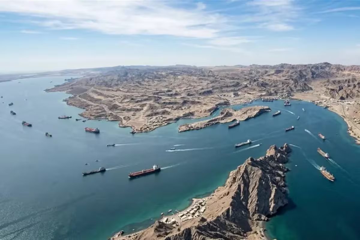 O especialista internacional explicou detalhadamente porque é que o plano de escolta dos navios em Ormuz e o papel do Irão são arriscados.