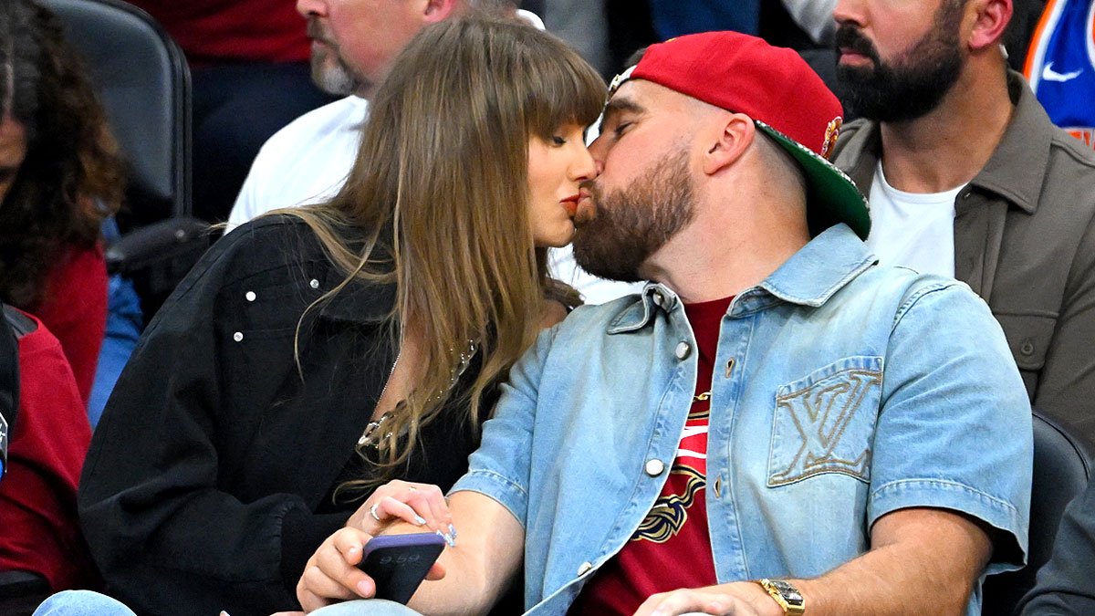 Os 10 melhores momentos de jogo do Cavs de Taylor Swift e Travis Kelce: beijo na quadra, beber cerveja, troca de camisa e muito mais! – Just Jared – Notícias e fofocas sobre celebridades
