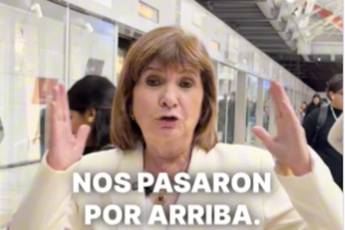 Patricia Bullrich em modo campanha. ele questionou fortemente o estado do metrô da cidade