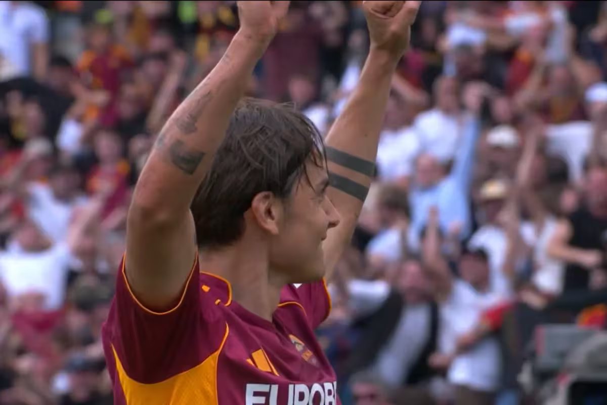 Paulo Dybala marcou uma assistência na vitória sobre a Lazio no clássico da capital italiana.